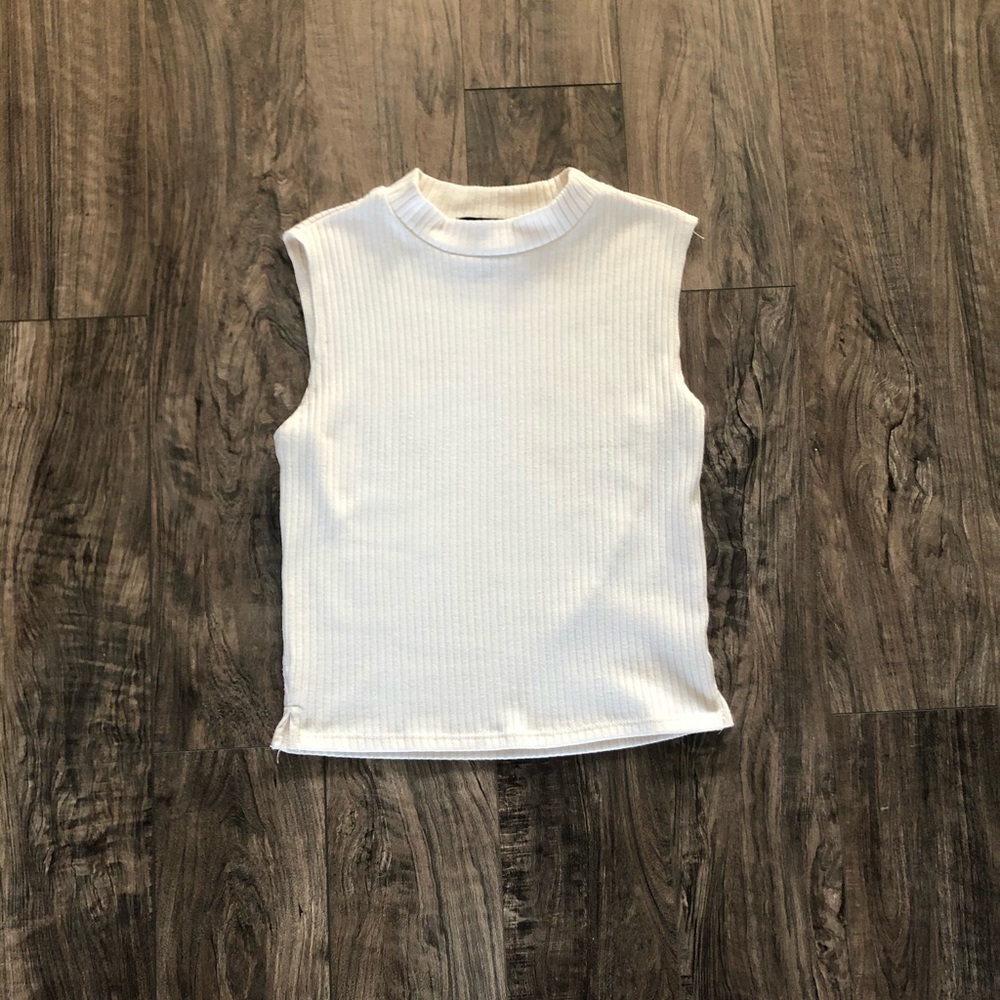 Cropped ribbed turtle neck cream tank- Size Medium